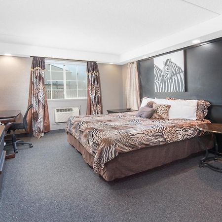 Knights Inn And Suites - Grand Forks Kültér fotó