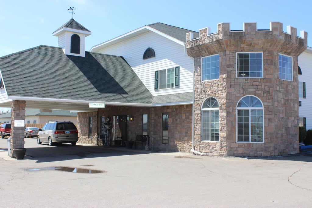 Knights Inn And Suites - Grand Forks Kültér fotó