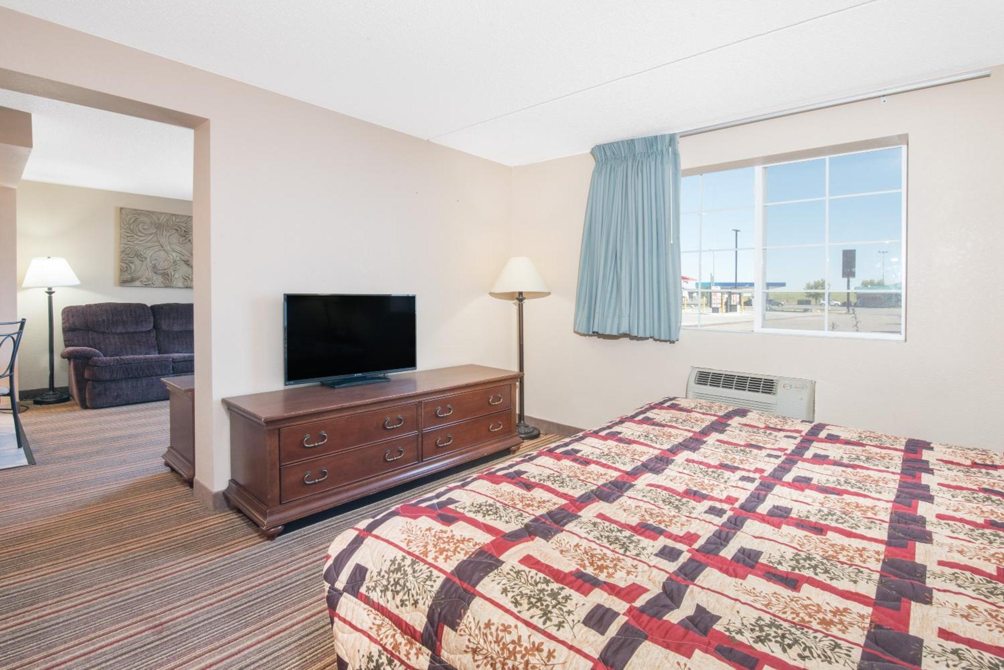 Knights Inn And Suites - Grand Forks Kültér fotó