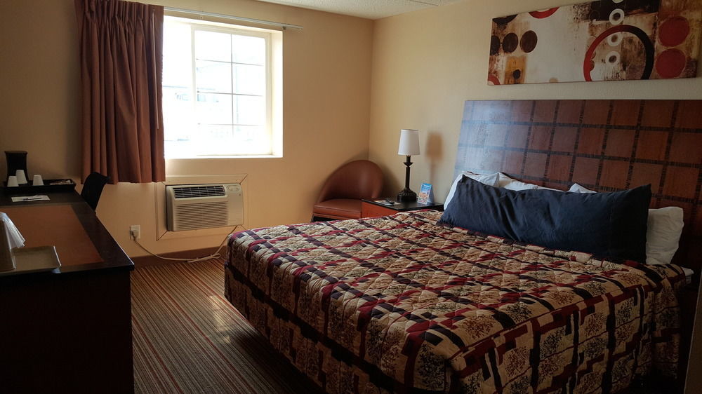 Knights Inn And Suites - Grand Forks Kültér fotó