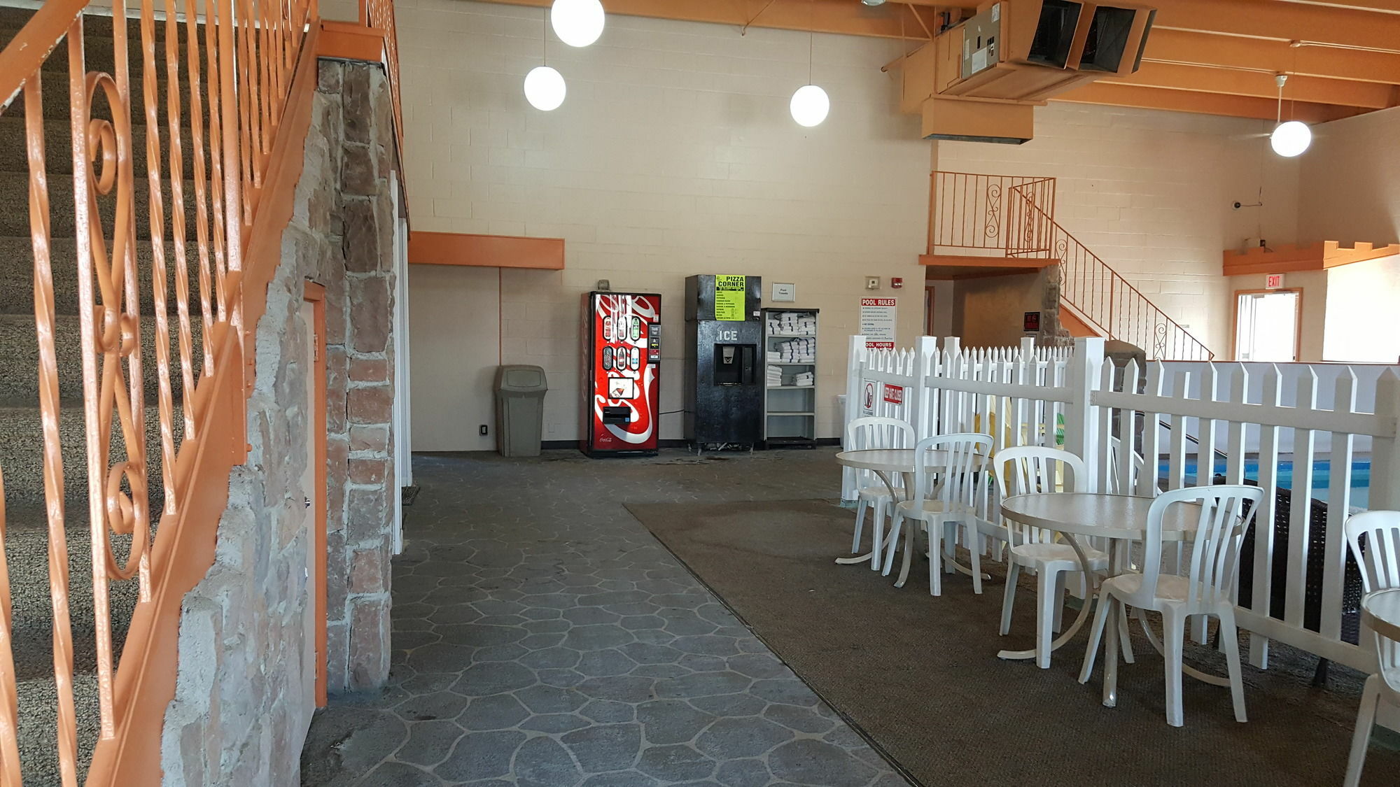 Knights Inn And Suites - Grand Forks Kültér fotó
